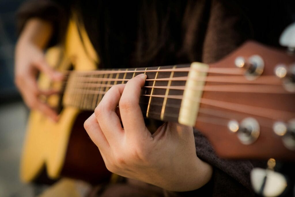 Temel gitar akorları doğru çalmanın ipuçları