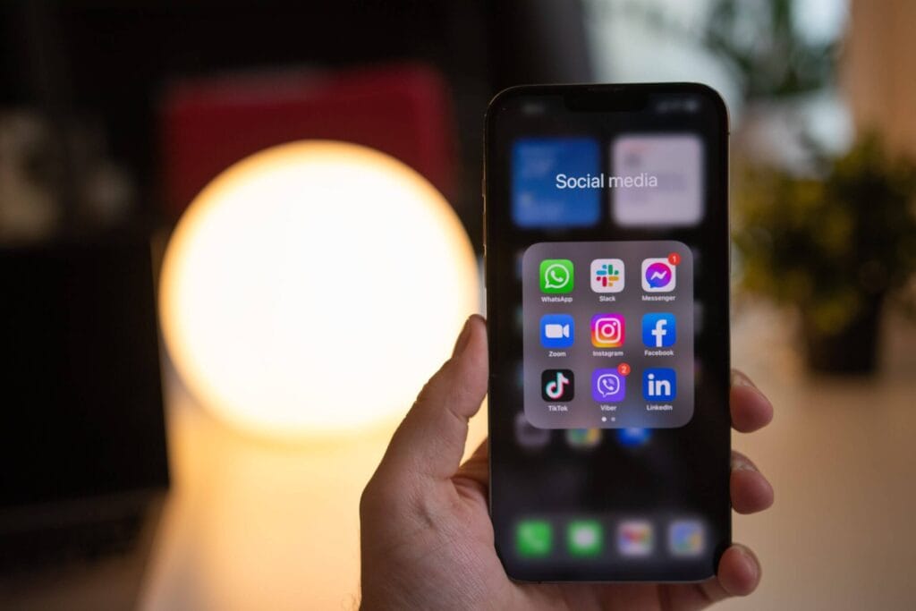 Using social media expand your network