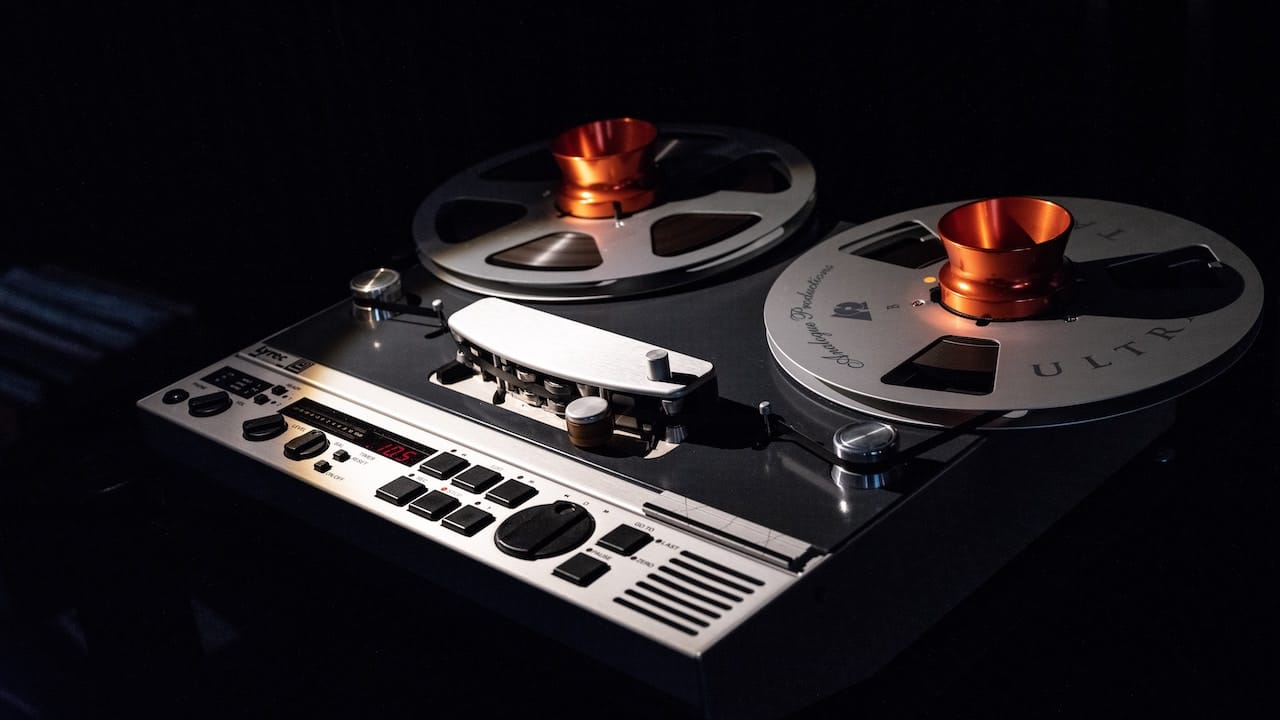Analog and digital recording in music