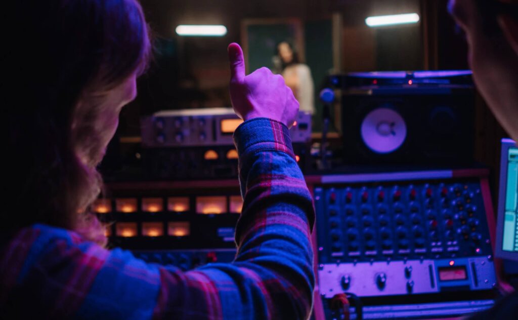 Daws and recording equipment
