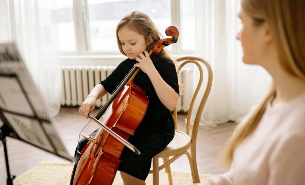 Choosing a music teacher key qualifications and experience