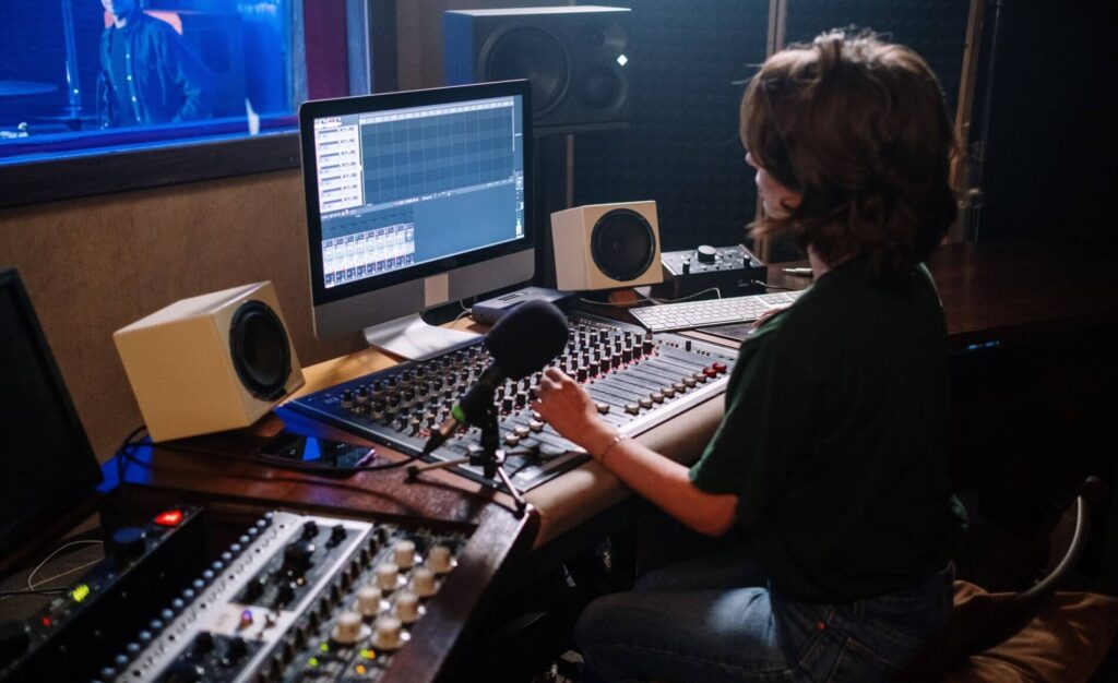 Sound design and ambience